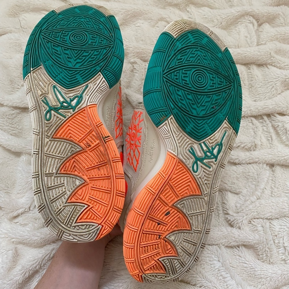 Nike Kyrie 6 "N7" CW1785 Light Cream, pink, green basketball sneakers aztec 10 - Picture 6 of 8